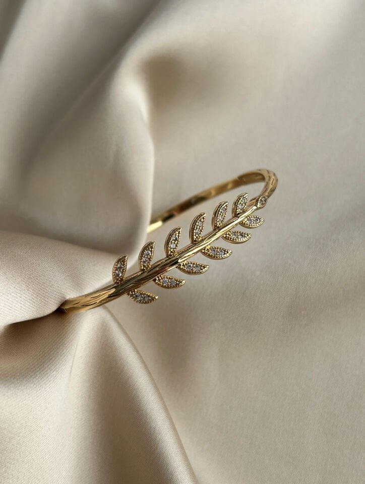 Yaprak Model Kelepçe Bileklik ( 14K Renk )